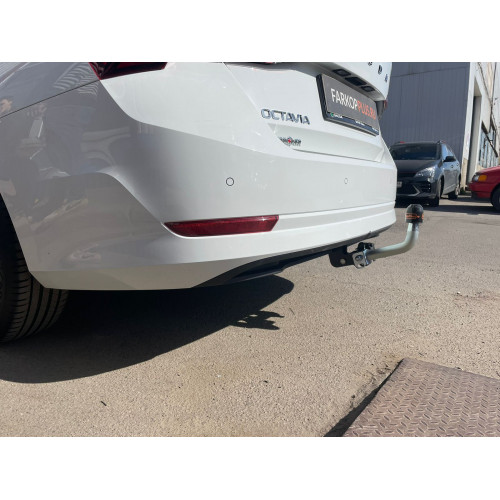 Фаркоп MOTODOR на Skoda Octavia 2013-2020 Арт.92304