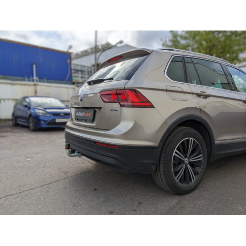 Фаркоп MOTODOR на Volkswagen Tiguan 2016- Арт.92711 (Оцинкованный шар)