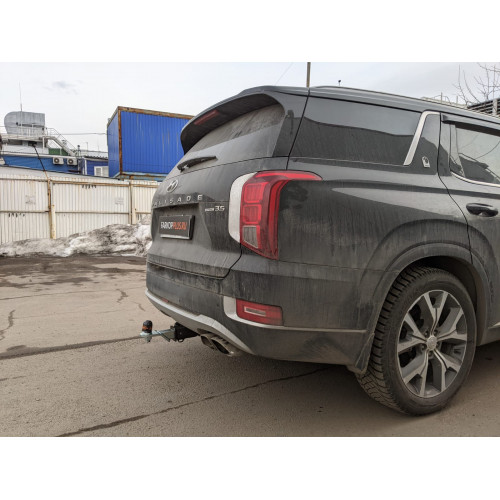 Фаркоп Motodor на HYUNDAI Palisade 2018–  Арт. 90915 (под квадрат) (встает с мочевиной и одной выхлопной трубой) 